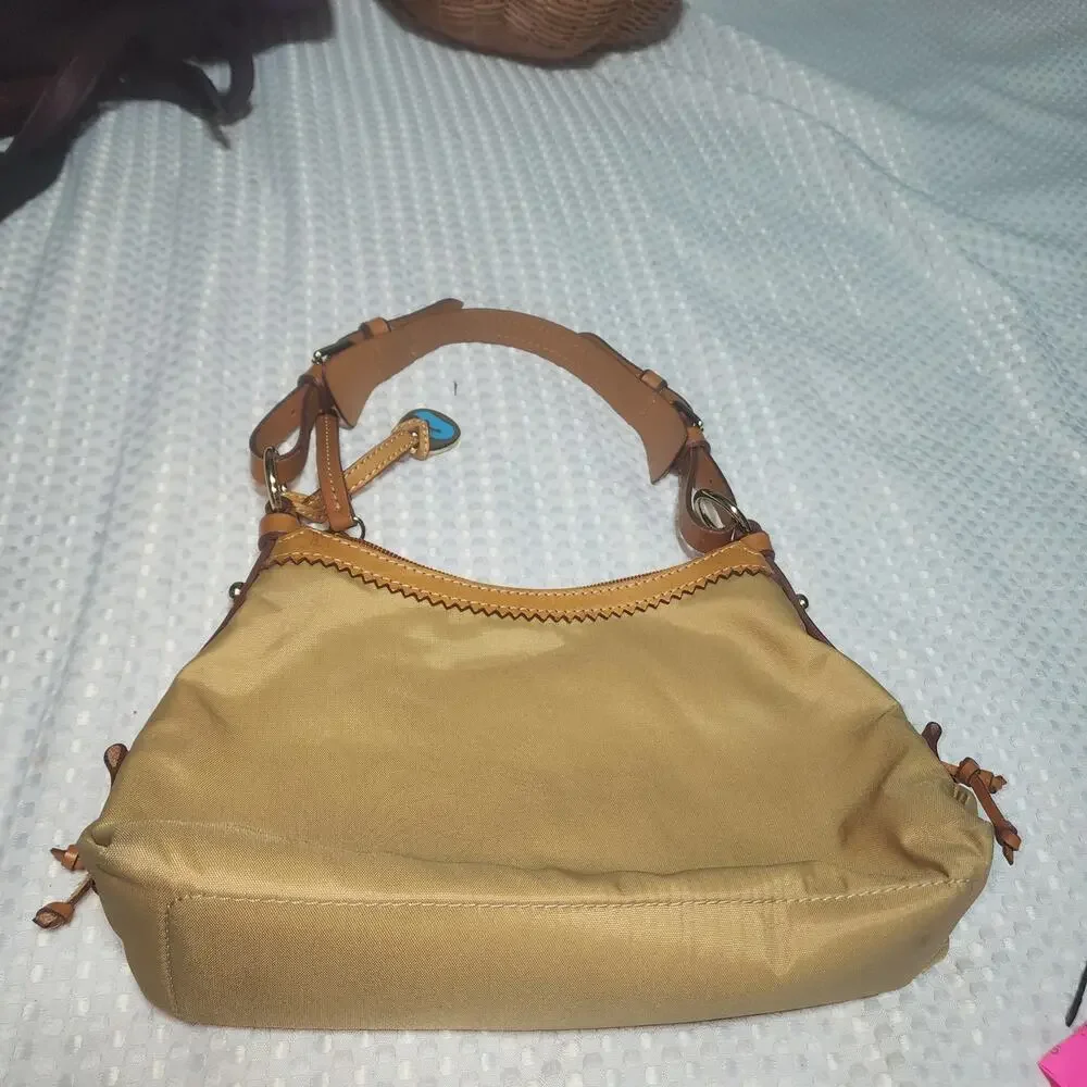 DOONEY & BOURKE EUC TAN NYLON ZIP TOP SATCHEL BAG